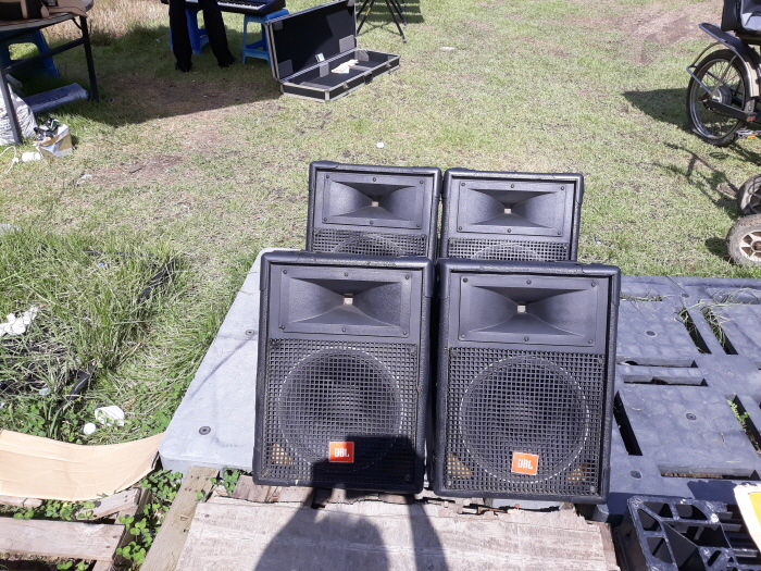 골드음향악기 > 음향중고장터 > JBL MR802.MR902 G731스피커